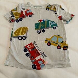 Little Sleepies play shirt 🚒🚕 🚧 *white t shirt is free 12-18months